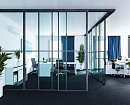 Межкомнатные перегородки в офисе из алюминиевого профиля со стеклом